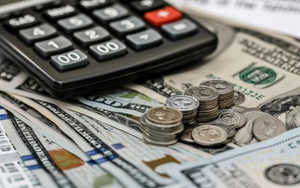 2026年小名片，陈列5个18岁借款神器快速下款app